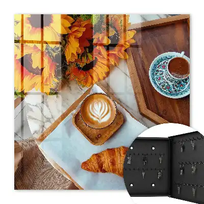 Ochtendmomenten met koffie en croissant