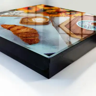 Ochtendmomenten met koffie en croissant