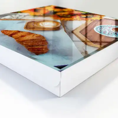Ochtendmomenten met koffie en croissant