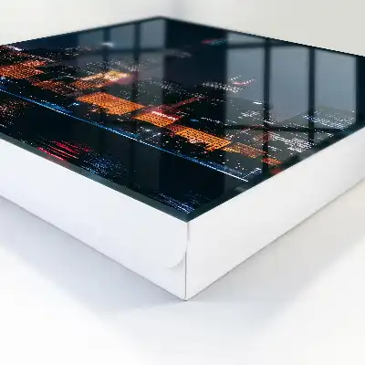 Een nachtelijke stad vol lichtjes