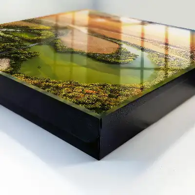 Natuurlandschap bij zonsondergang