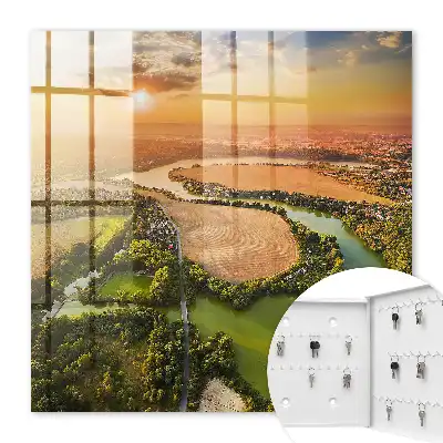 Natuurlandschap bij zonsondergang