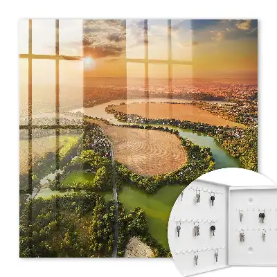 Natuurlandschap bij zonsondergang