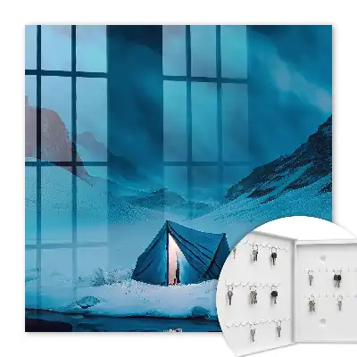 Blauwe nacht met verlichte tent
