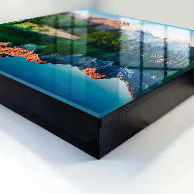 Berglandschap rondom het meer