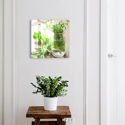 Groene kruiden in houten vaas
