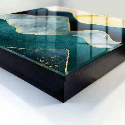 Abstracte afbeelding van bergtoppen bij zonsondergang