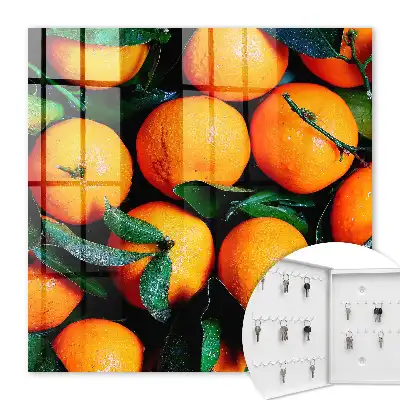 Verse fruit en groene bladeren