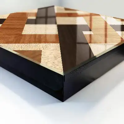Moderne wanddecoratie met geometrisch patroon in bruin en zwart