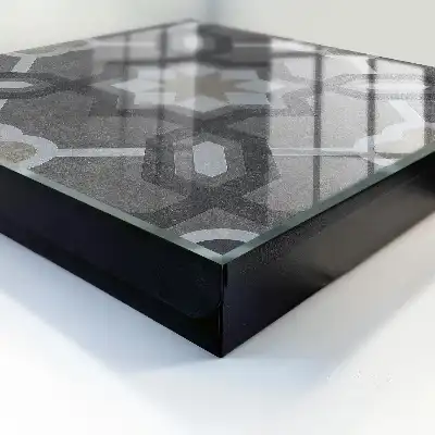 Geometrische wanddecoratie met symmetrisch design