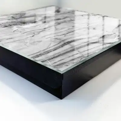 Marmerlook wanddecoratie met contrastrijk design
