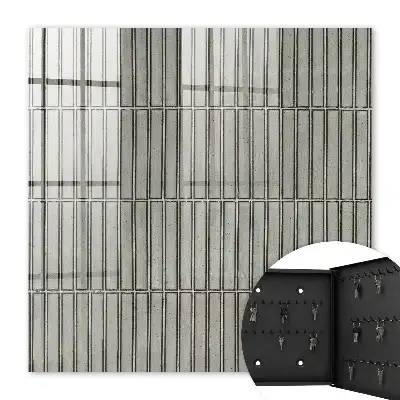 Grijze tegels met geometrisch patroon