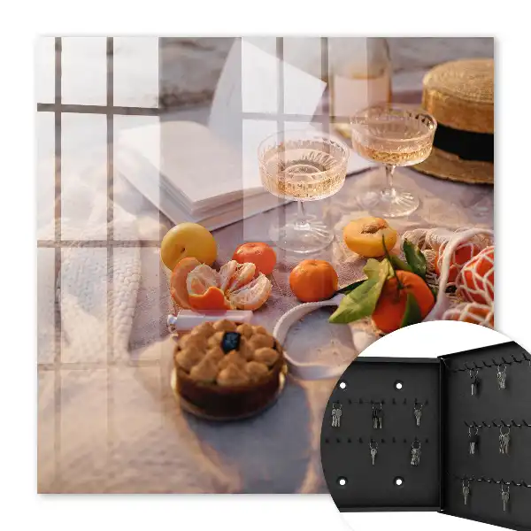 Zomerse picknick met fruit en een boek
