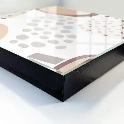 Decoratie met organische vormen in gedempte kleuren
