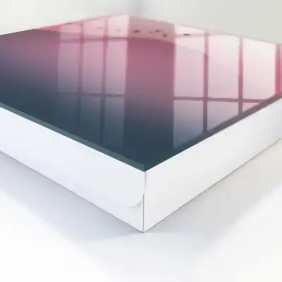 Vredige natuur in een roze lucht