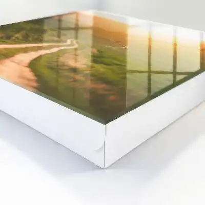 Schilderachtig landschap met groene velden