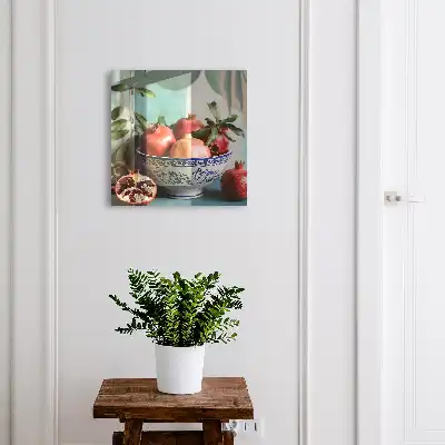 Donkerblauw fruit tegen een groene achtergrond