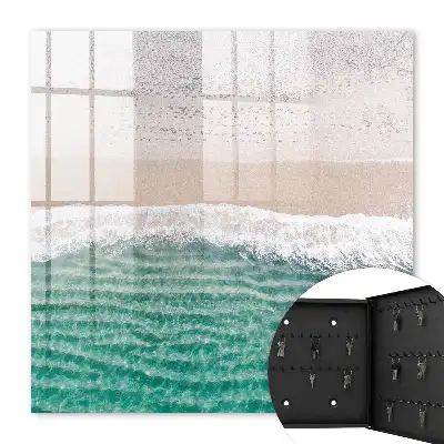 Zomerstrand met zand en golven