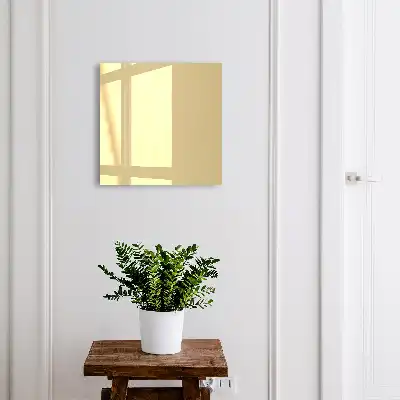 Mosterdkleurige elegante decoratie met warme uitstraling