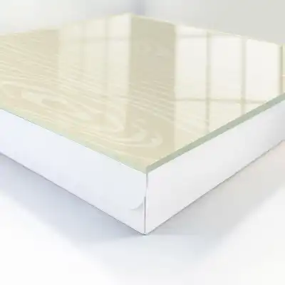 Decoratie met houten structuur in neutrale kleuren