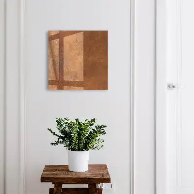 Bruine wanddecoratie met aardse textuur