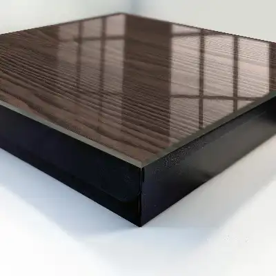 Houten constructie in bruin