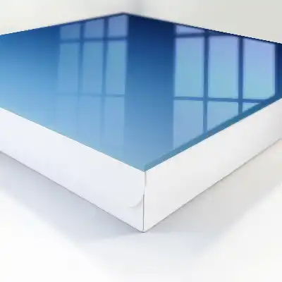 Rustgevend uitzicht op een blauwe omgeving