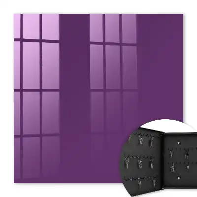 Minimalistisch modern design in sterk paars