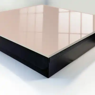 Minimalistische harmonie in beige en roze