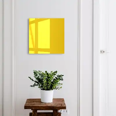 Intens gele en energieke kleur
