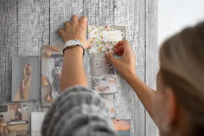 Prikbord van kurk Onbewerkte houten planken