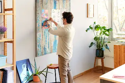 Prikbord van kurk Hout met een geschiedenis