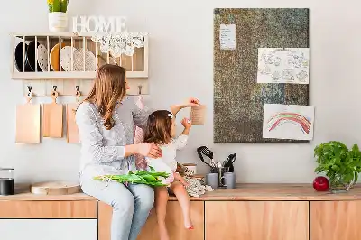 Prikbord van kurk Roestig metaal