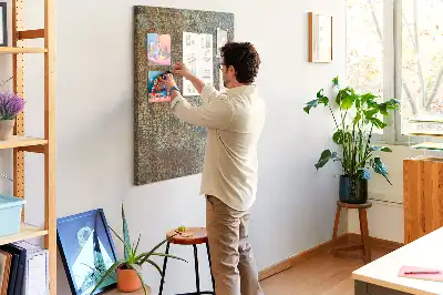 Prikbord van kurk Roestig metaal