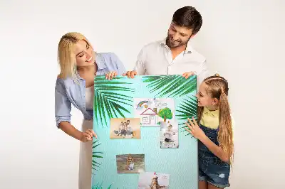 Prikbord van kurk Dicht tropisch bladgewas