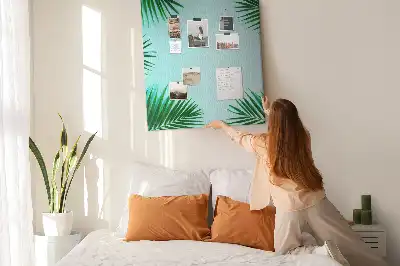 Prikbord van kurk Dicht tropisch bladgewas
