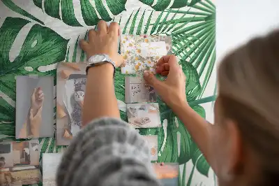 Prikbord van kurk Groene monstera bladeren