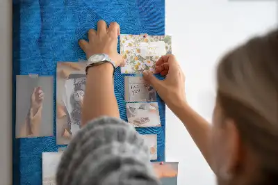 Prikbord van kurk Papegaaienveren