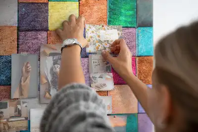 Prikbord Kleurrijke houten blokken