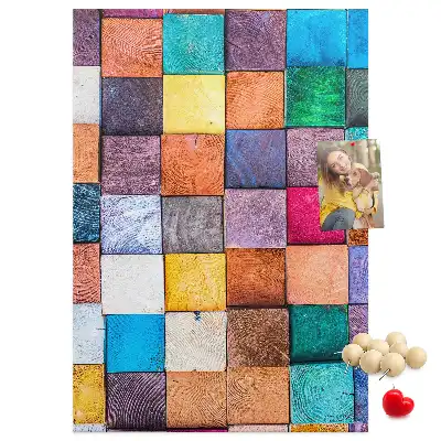 Prikbord Kleurrijke houten blokken
