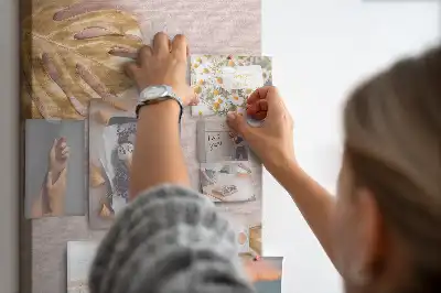 Prikbord van kurk Vergulde bladeren