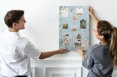 Prikbord van kurk Bloemen aan de oevers