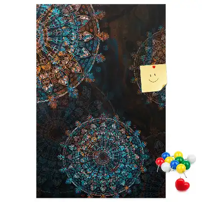 Decoratief kurken prikbord met mandala-ontwerp