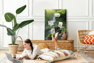 Prikbord van kurk Rotswaterval