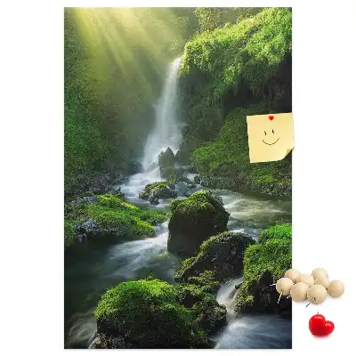 Prikbord van kurk Rotswaterval