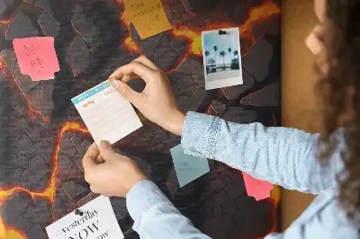 Prikbord Lava afkomstig van de vulkaan