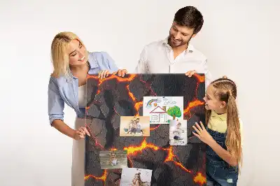 Prikbord Lava afkomstig van de vulkaan