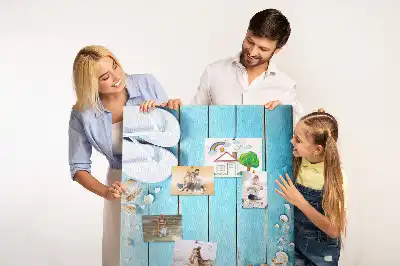 Prikbord van kurk Schelpen op hout