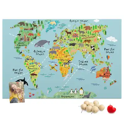 Kurk prikbord Continenten met de fauna van de wereldbol