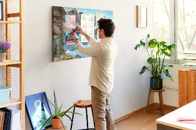 Memobord van kurk Rotsachtig berglandschap